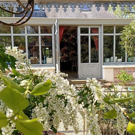 Un Parfum De Violette Bed & Breakfast Fourneville Exterior foto