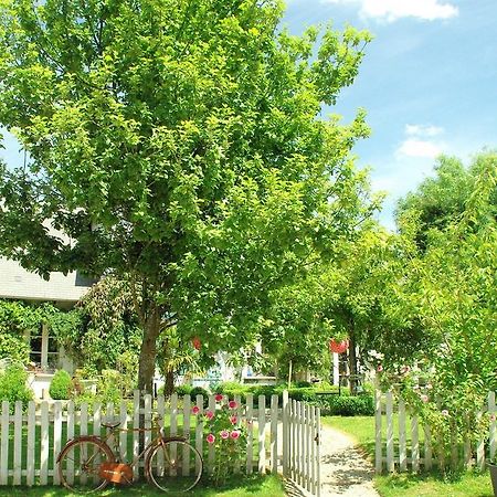 Un Parfum De Violette Bed & Breakfast Fourneville Exterior foto