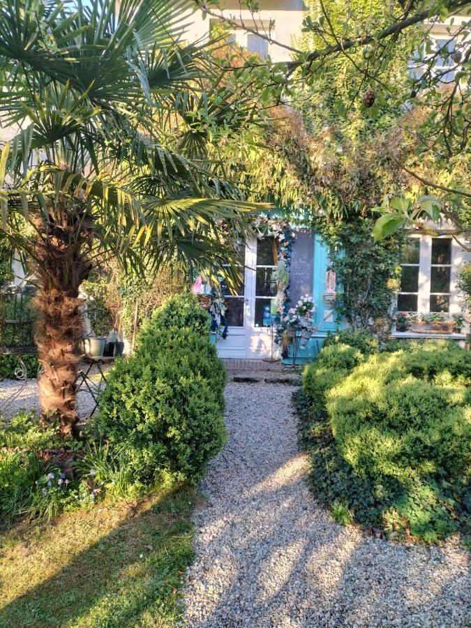 Un Parfum De Violette Bed & Breakfast Fourneville Exterior foto